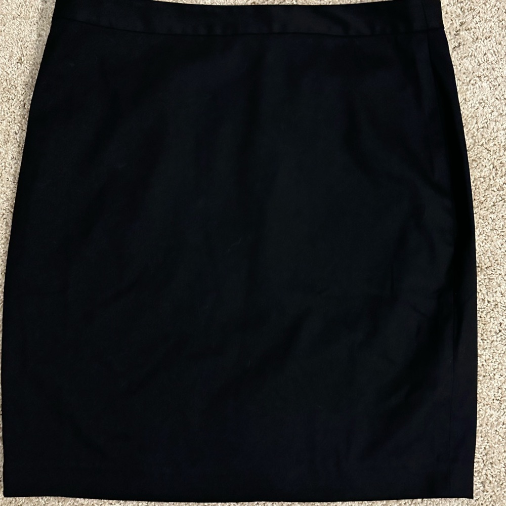 Banana Republic black skirt - brand new w/tags